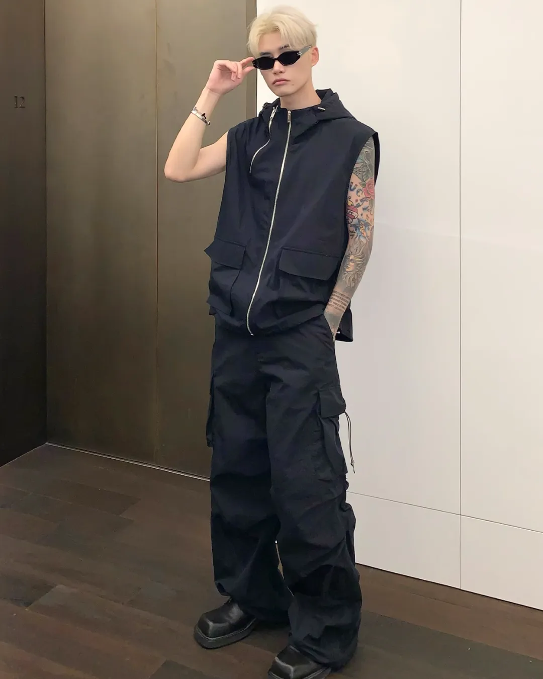 Tech Zip Hood Vest / Wide Pants Setup CBJ0083