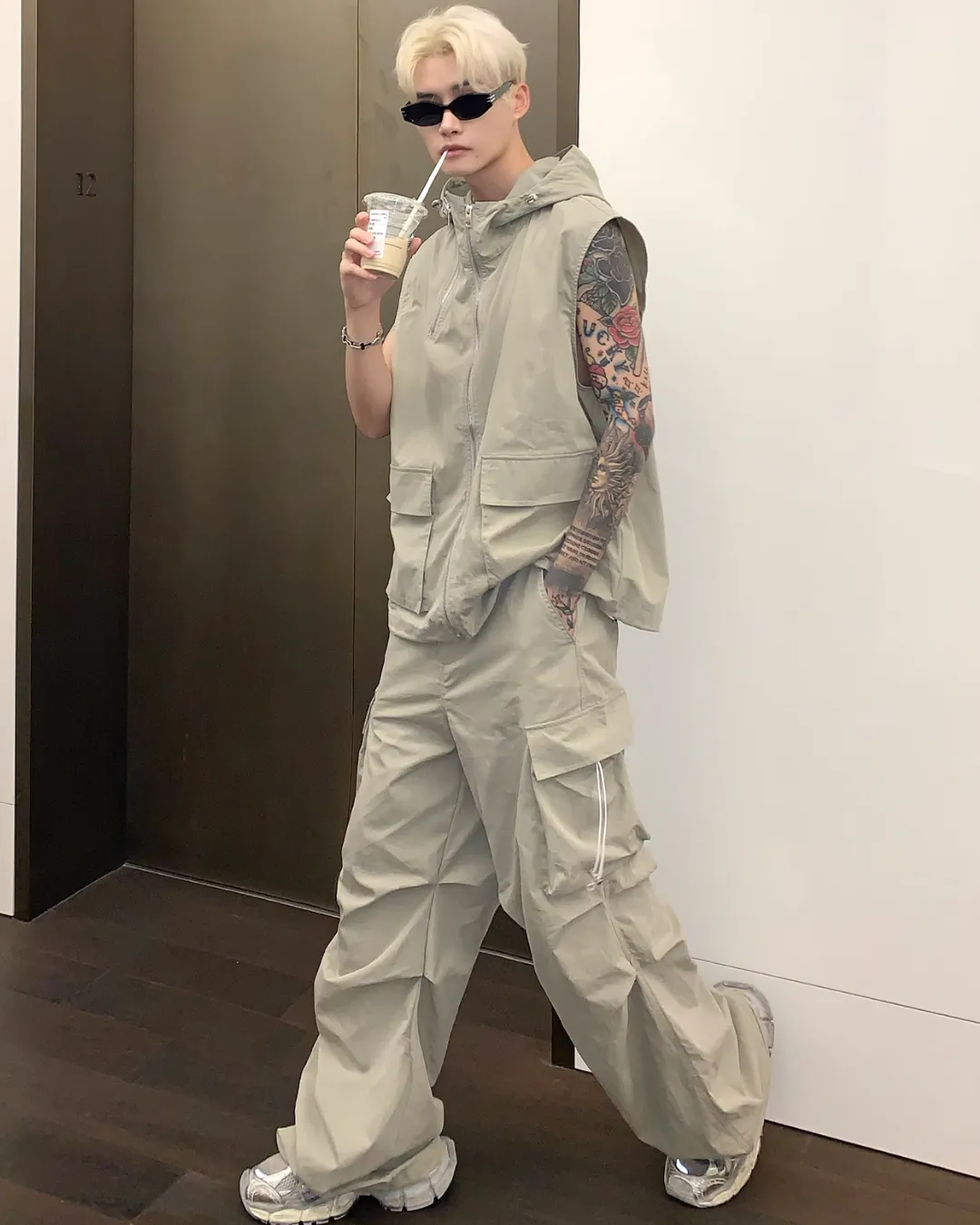 Tech Zip Hood Vest / Wide Pants Setup CBJ0083