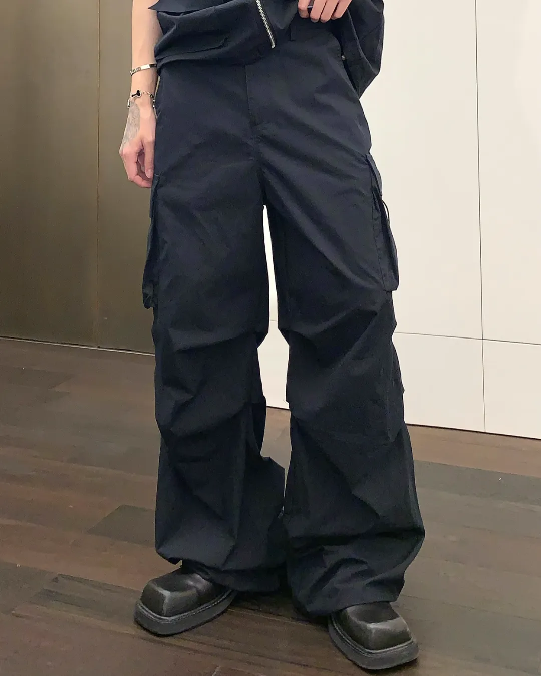 Tech Zip Hood Vest / Wide Pants Setup CBJ0083