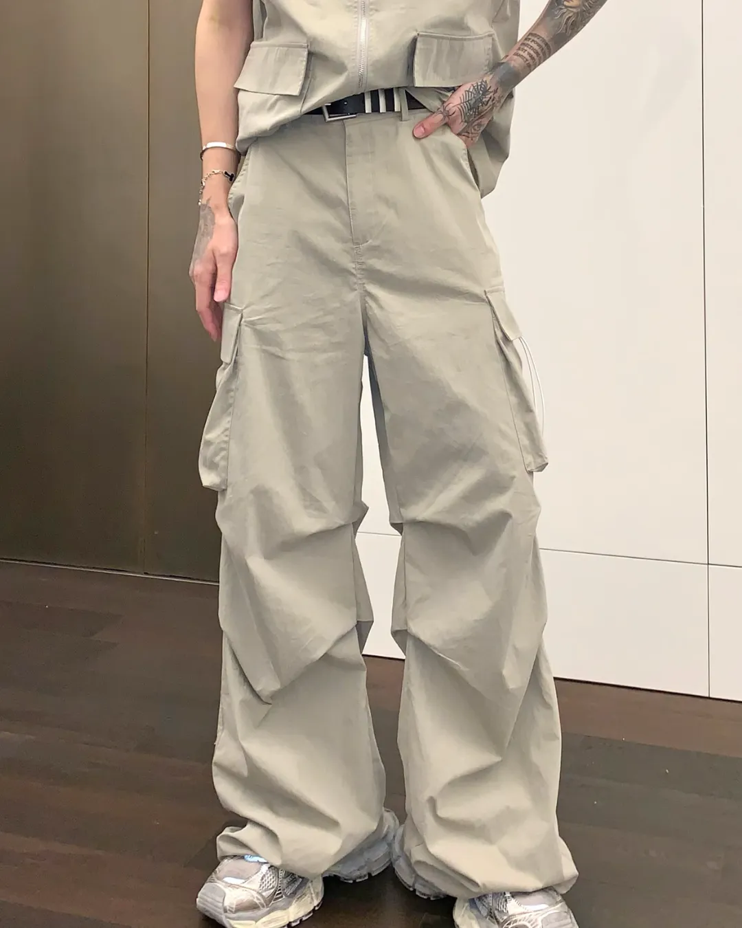 Tech Zip Hood Vest / Wide Pants Setup CBJ0083