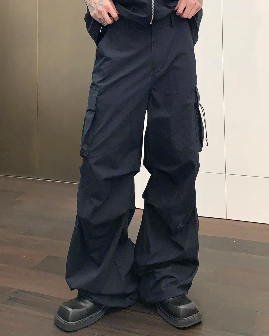 Tech Zip Hood Vest / Wide Pants Setup CBJ0083